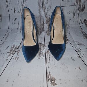 Liliana Elegant Blue Velvet Pumps